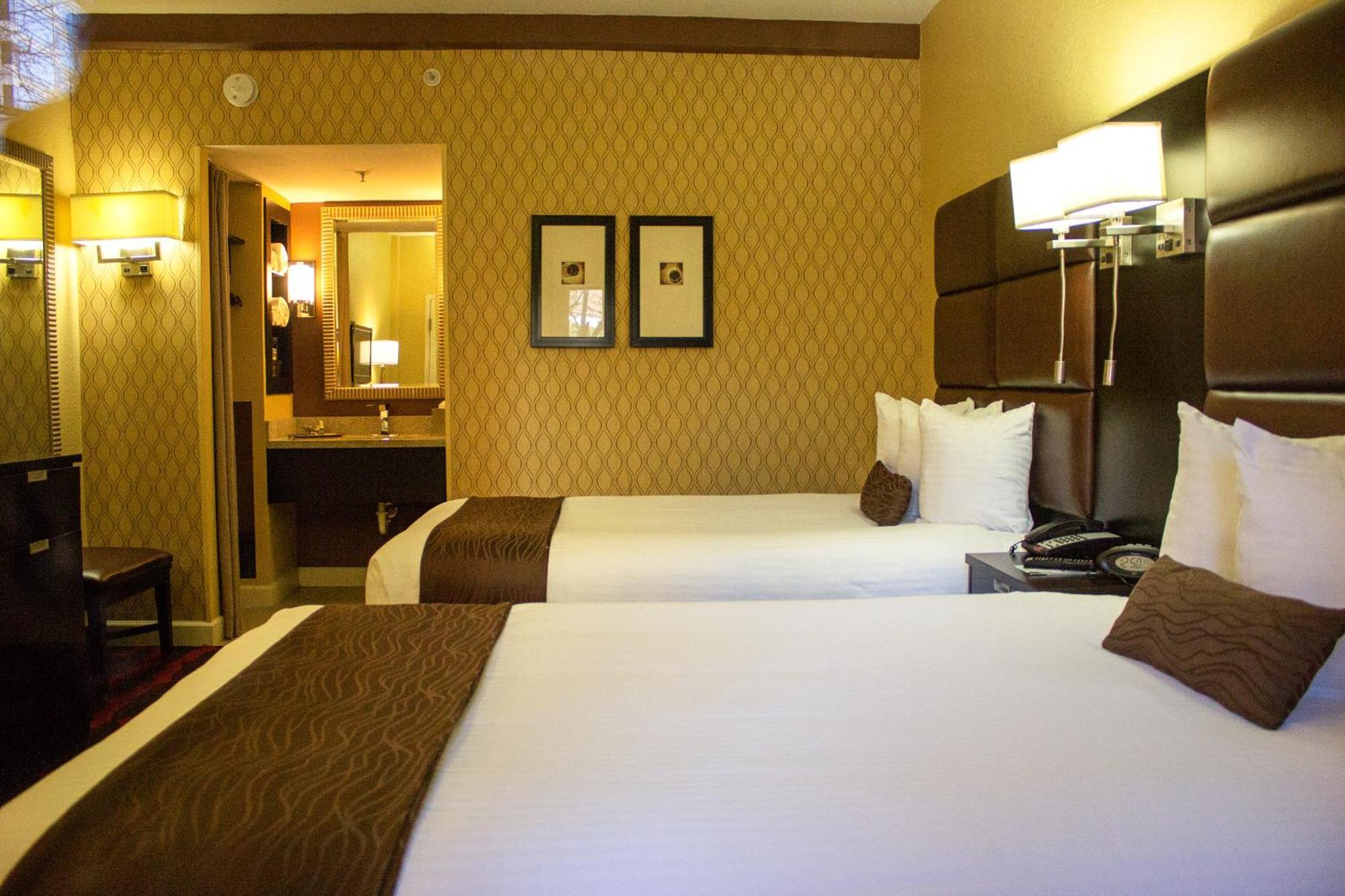 Inn At The Peachtrees, Ascend Hotel Collection Атланта Екстер'єр фото
